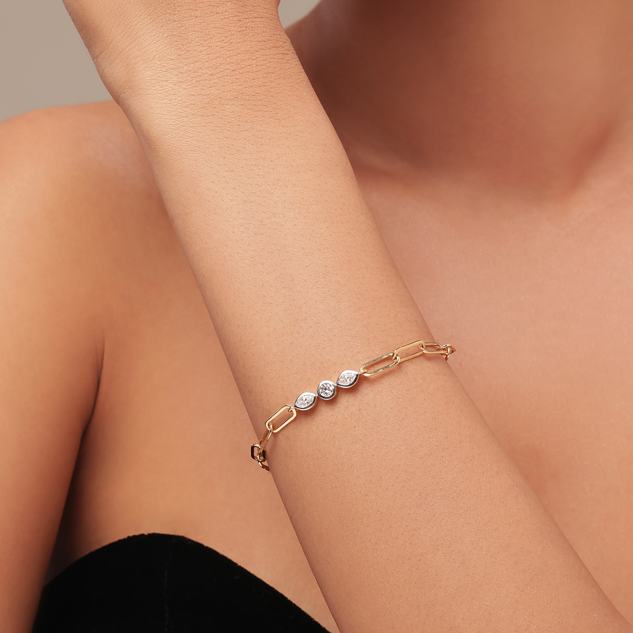 TRI-DIAMOND PAPERCLIP BRACELET